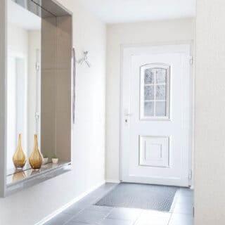 Porte d'entrée blanche PVC millet